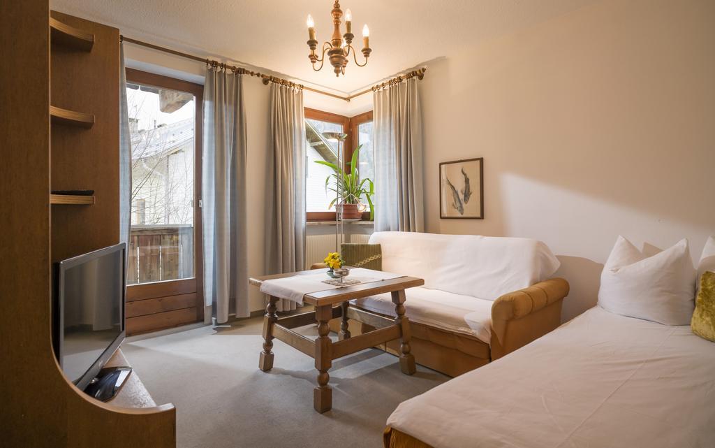 Das Landhaus Am See อาเคนเคียร์ค ภายนอก รูปภาพ