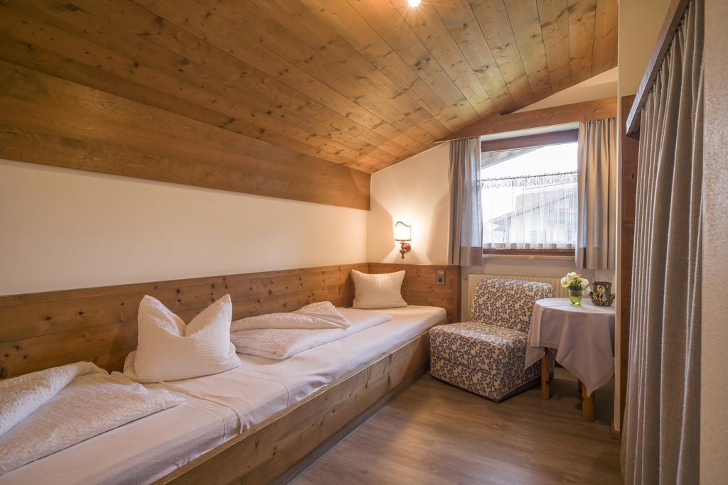 Das Landhaus Am See อาเคนเคียร์ค ภายนอก รูปภาพ