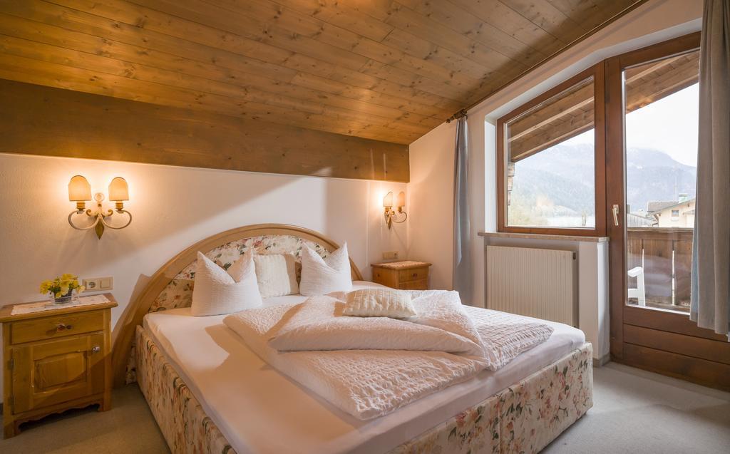 Das Landhaus Am See อาเคนเคียร์ค ภายนอก รูปภาพ